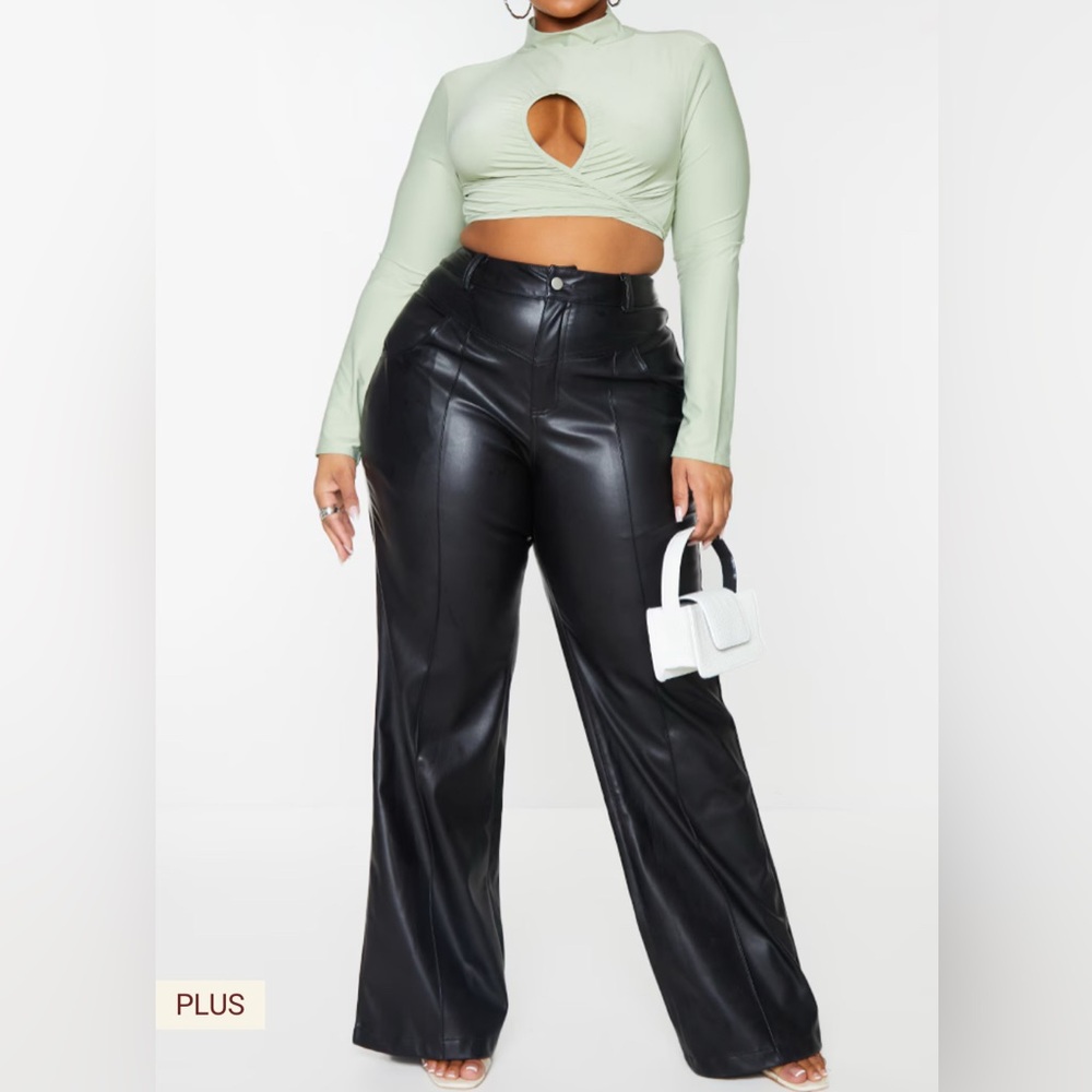 PrettyLittleThing Black BLACK FAUX LEATHER SEAM DETAIL WIDE LEG PANTS US 14 NWT